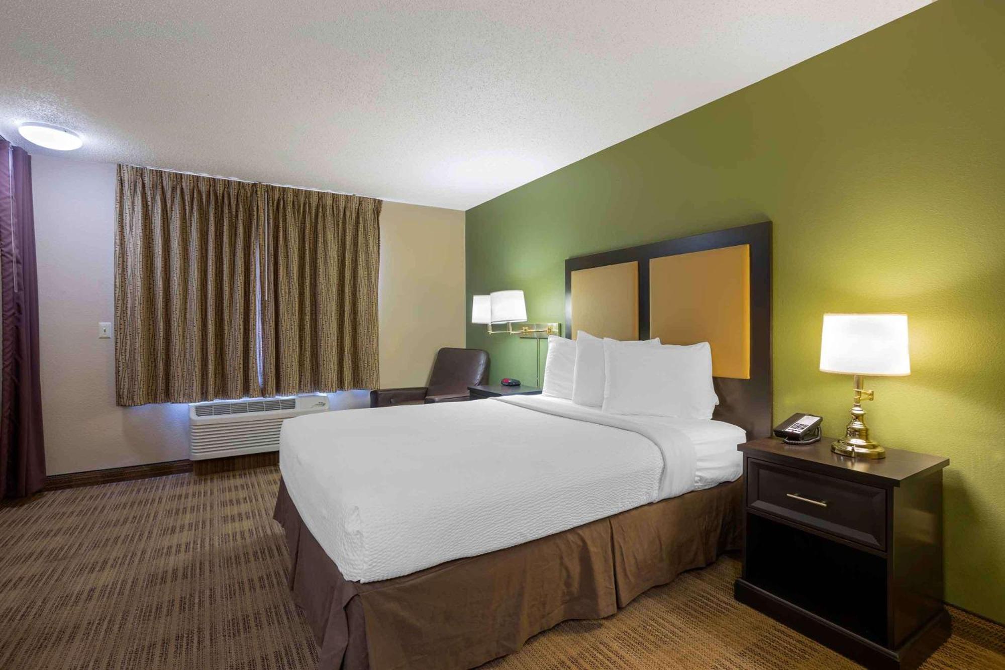Extended Stay America Select Suites - Springfield - South Exterior photo