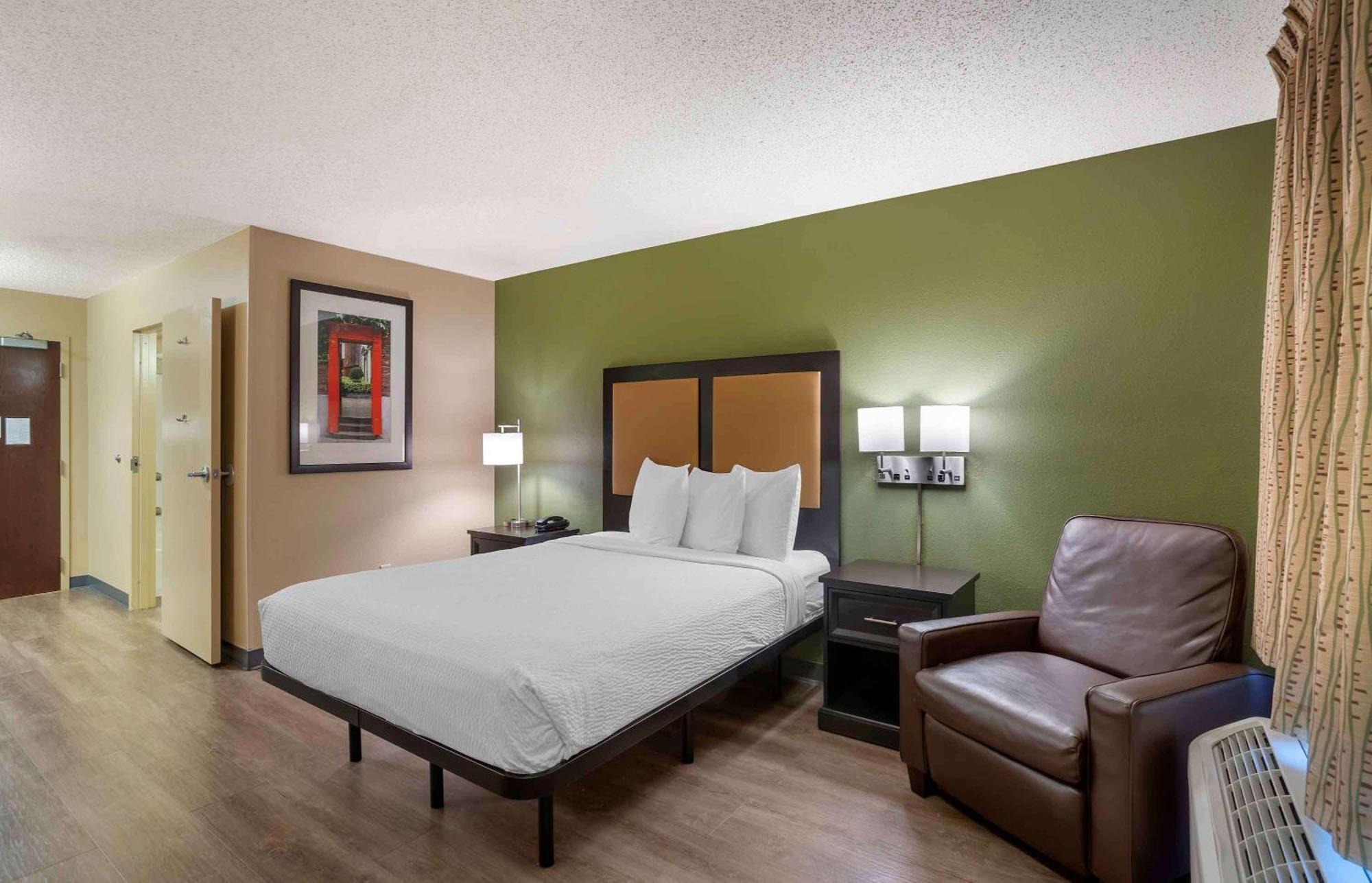 Extended Stay America Select Suites - Springfield - South Exterior photo